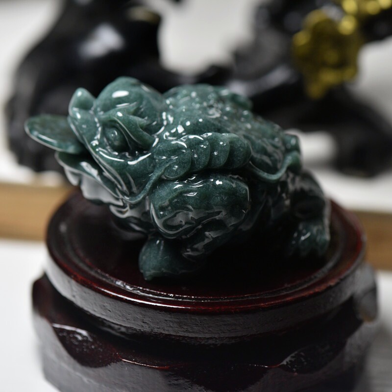 天然翡翠A货玉石金蟾摆件三脚蟾蜍玉石书桌客厅茶宠摆件带证书