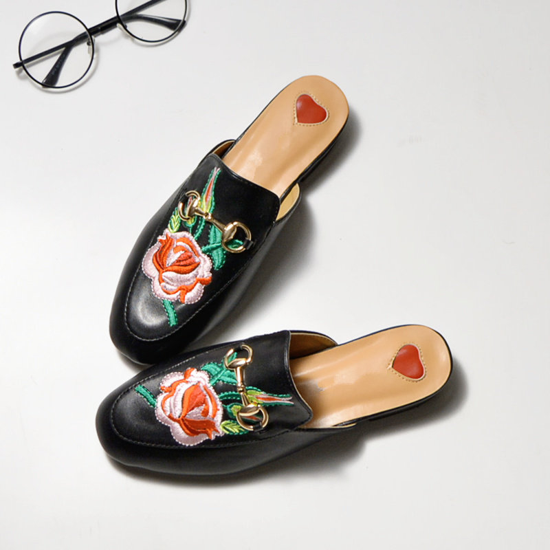 2018新款刺绣穆勒鞋女夏包头半拖鞋外穿绣花