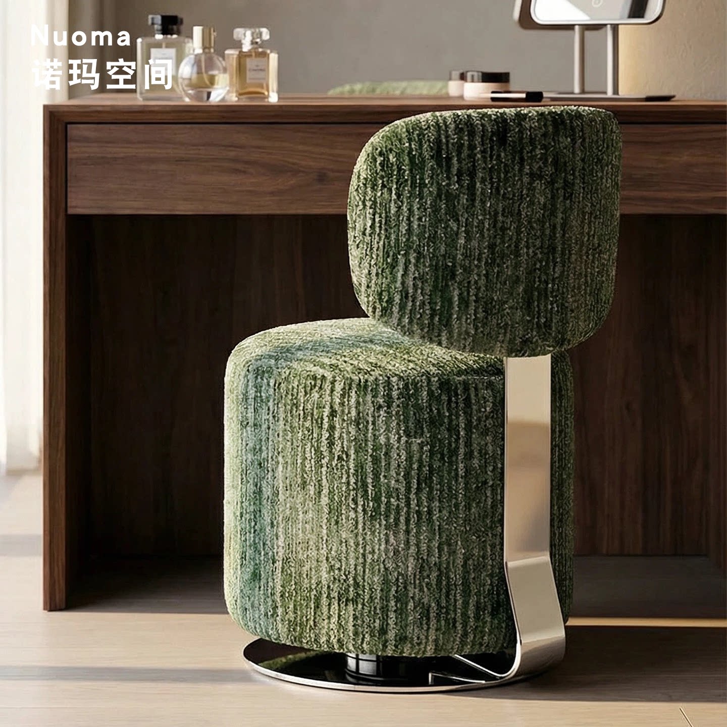 高级感轻奢旋转化妆凳卧室设计师款创意行星旋转靠背梳妆椅子新款