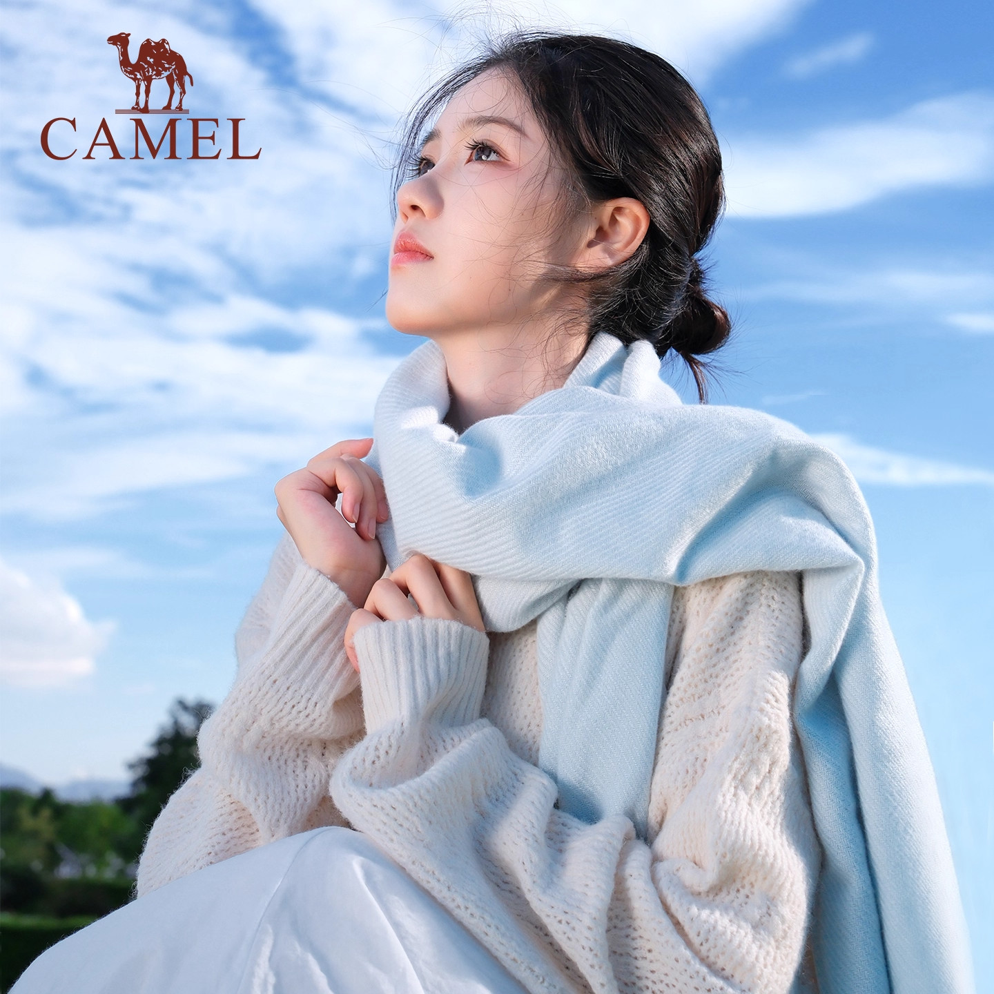 骆驼围巾女冬季2026年保暖防寒披肩两用时尚百搭薄款防风围脖