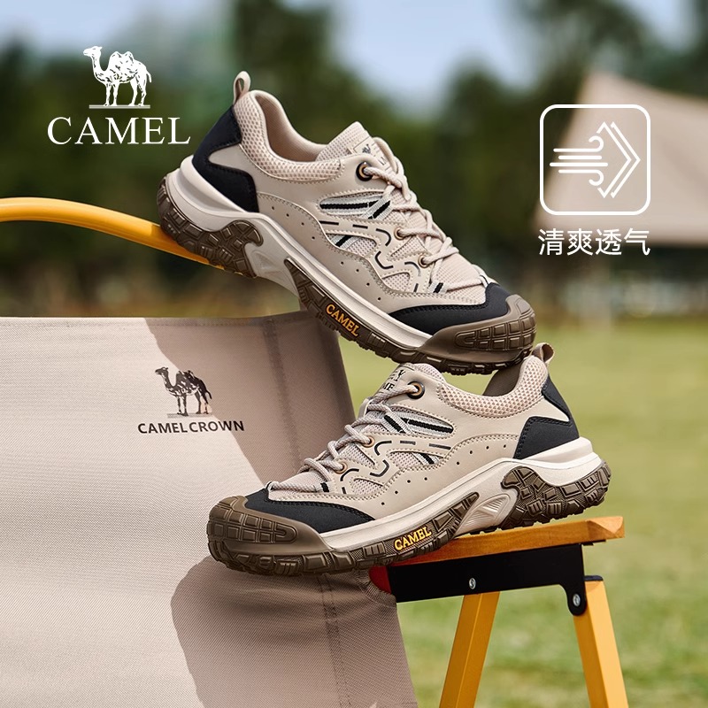 时尚休闲鞋透气鞋面缓震回弹中底