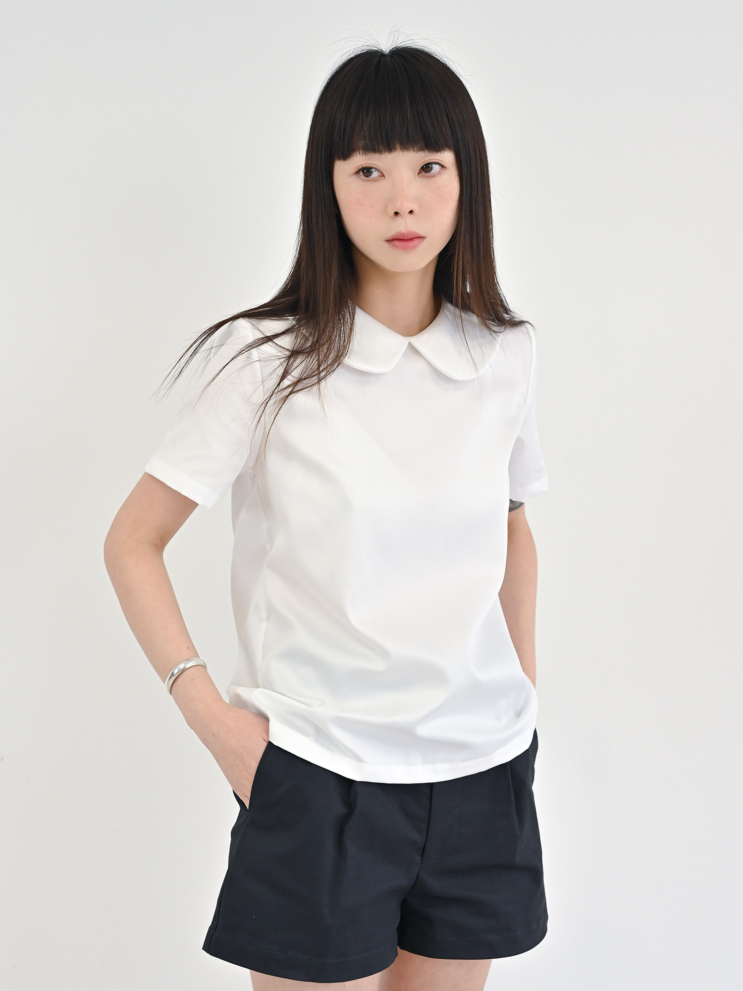Room vol.11 白色娃娃领直筒款短袖衬衫女士通勤定制可爱