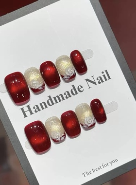 红色穿戴甲新年款短款指甲贴片2026新款手工绝美高级感穿戴款美甲
