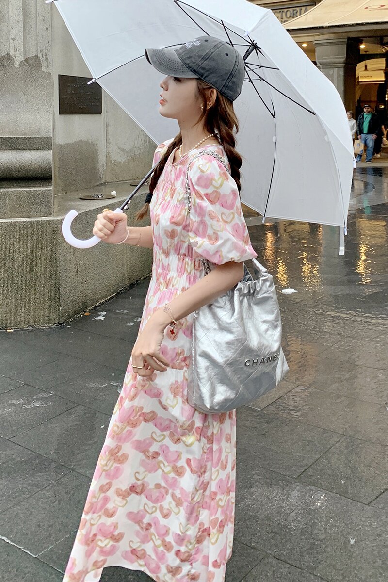 法式温柔碎花长裙子女夏季2024新款轻奢设计感粉色印花短袖连衣裙,女装连衣裙,2C201