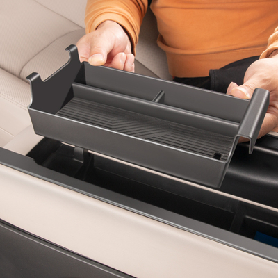 适用于马自达EZ-60扶手箱储物盒中控下收纳盒硅胶屏幕后ETC储物盒