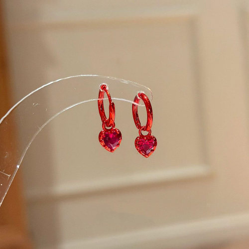 国风新年开运小红心耳扣女高级感显白百搭氛围感耳饰秋冬招财耳饰