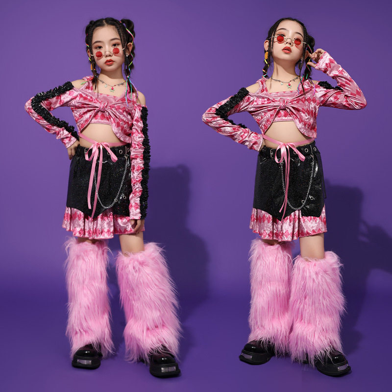 2026新款多巴胺女童时髦演出服套装儿童t台走秀潮服少儿爵士舞服