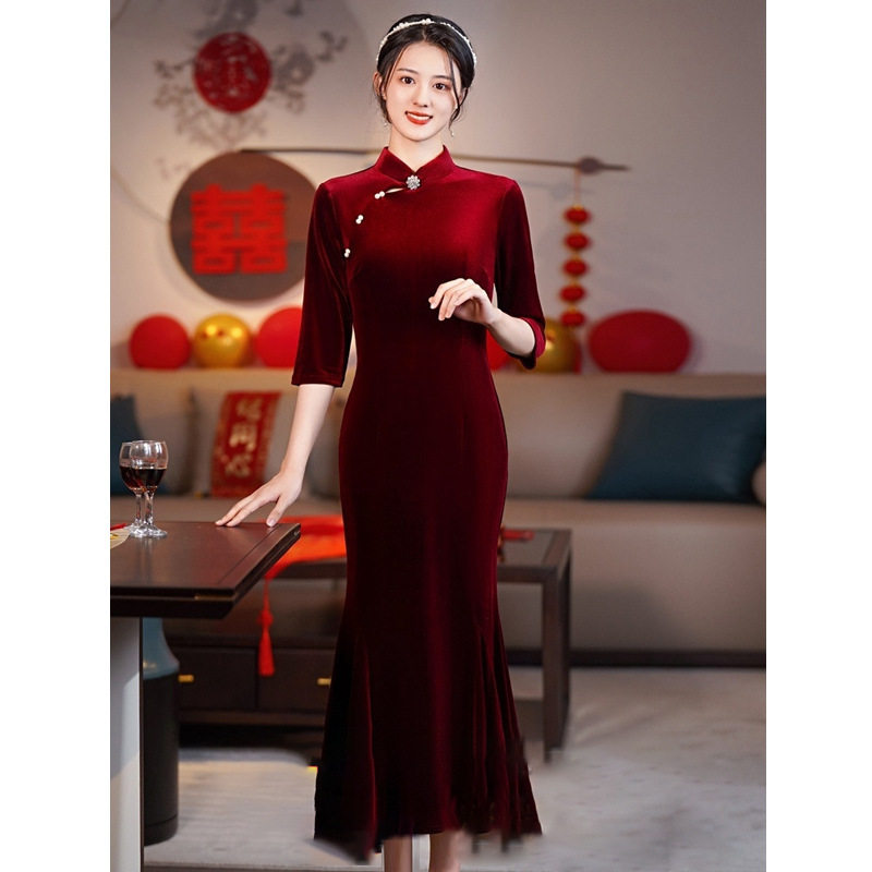 2026新款喜婆婆婚宴装旗袍鱼尾裙新中式春礼服年轻款丝绒中袖妈妈