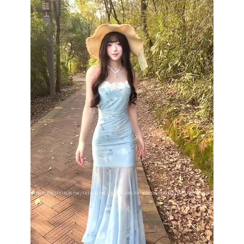 法式蓝色碎花吊带连衣裙女夏季海边度假绝美修身纯欲鱼尾包臀长裙