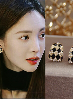 s925银针菱形耳环女气质高级感珍珠棋盘格耳钉轻奢小众设计感耳饰