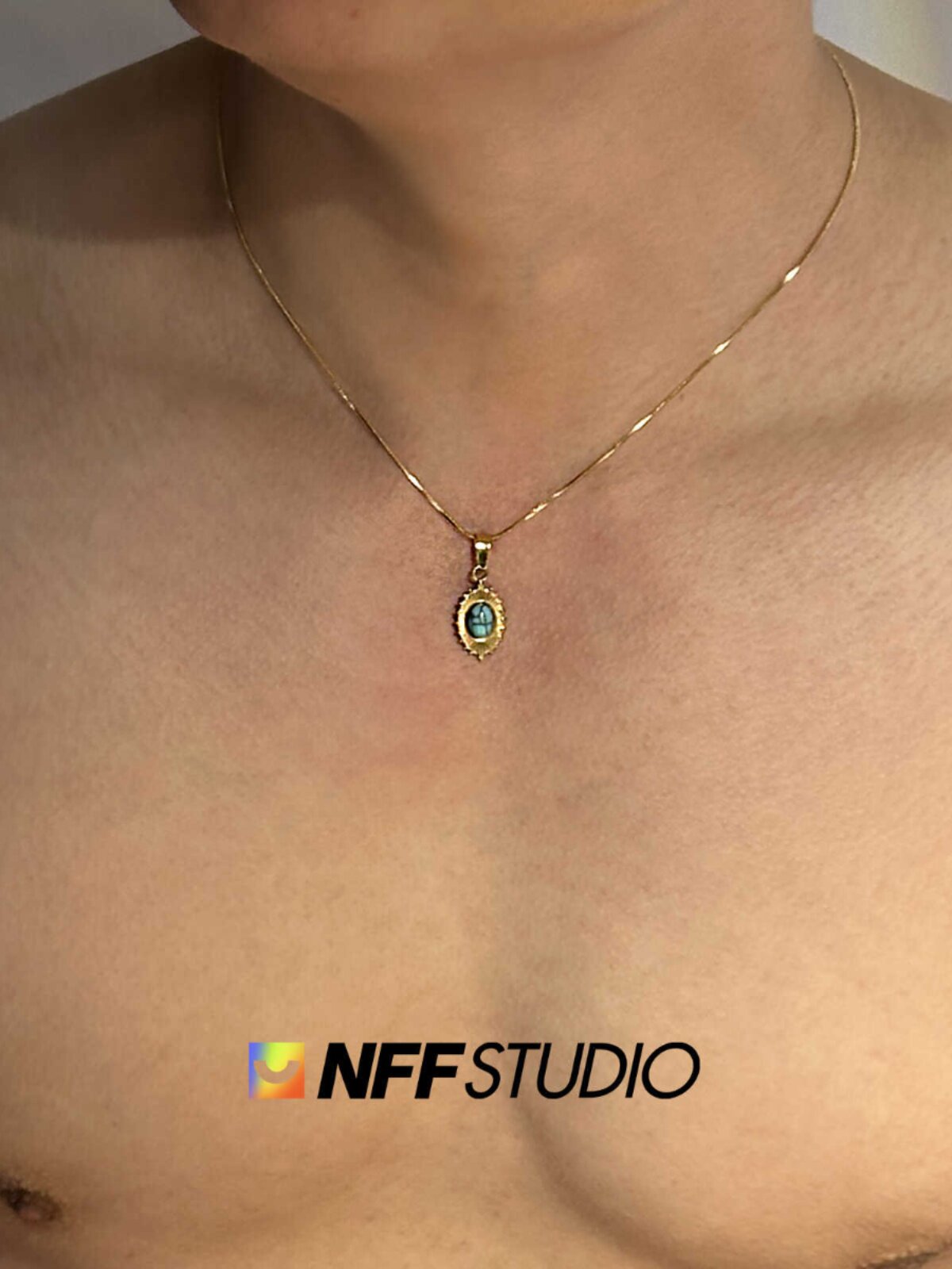 NFF 유럽과 미국의 청록색 복고풍 스테인레스 스틸 목걸이 남성용 틈새 디자인 하이 엔드 다목적 타원형 펜던트 액세서리