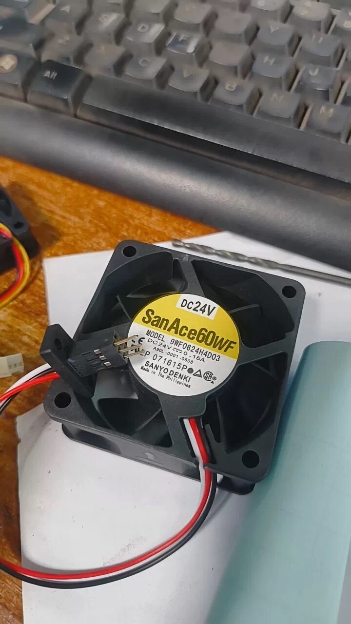 三洋原装9WF0624H404散热器/风扇