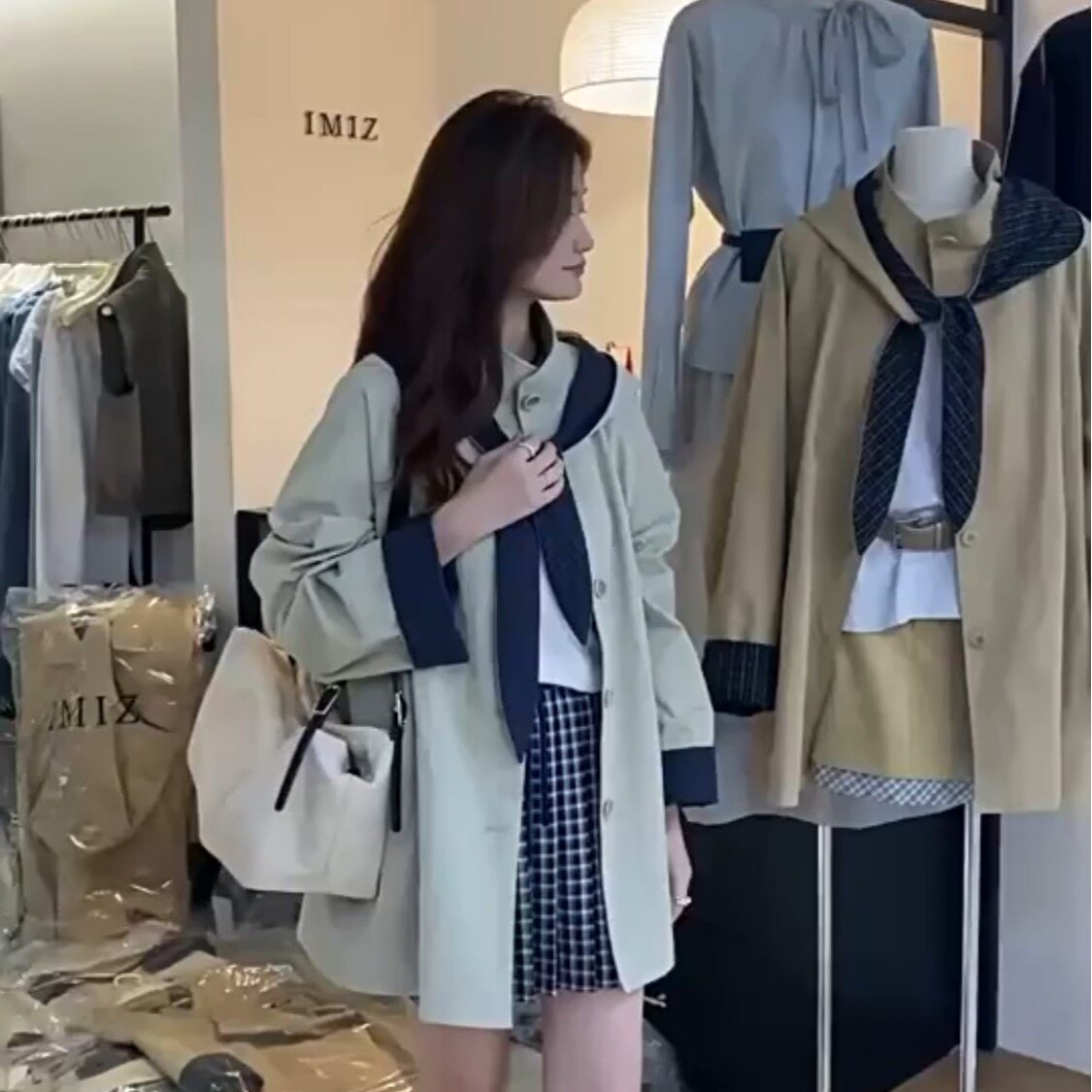 韩版2025秋新款森系日系休闲百搭中长款风衣外套可拆卸披肩套装