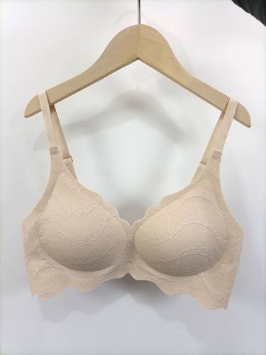 华家桑蚕丝花面无钢圈果冻条文胸