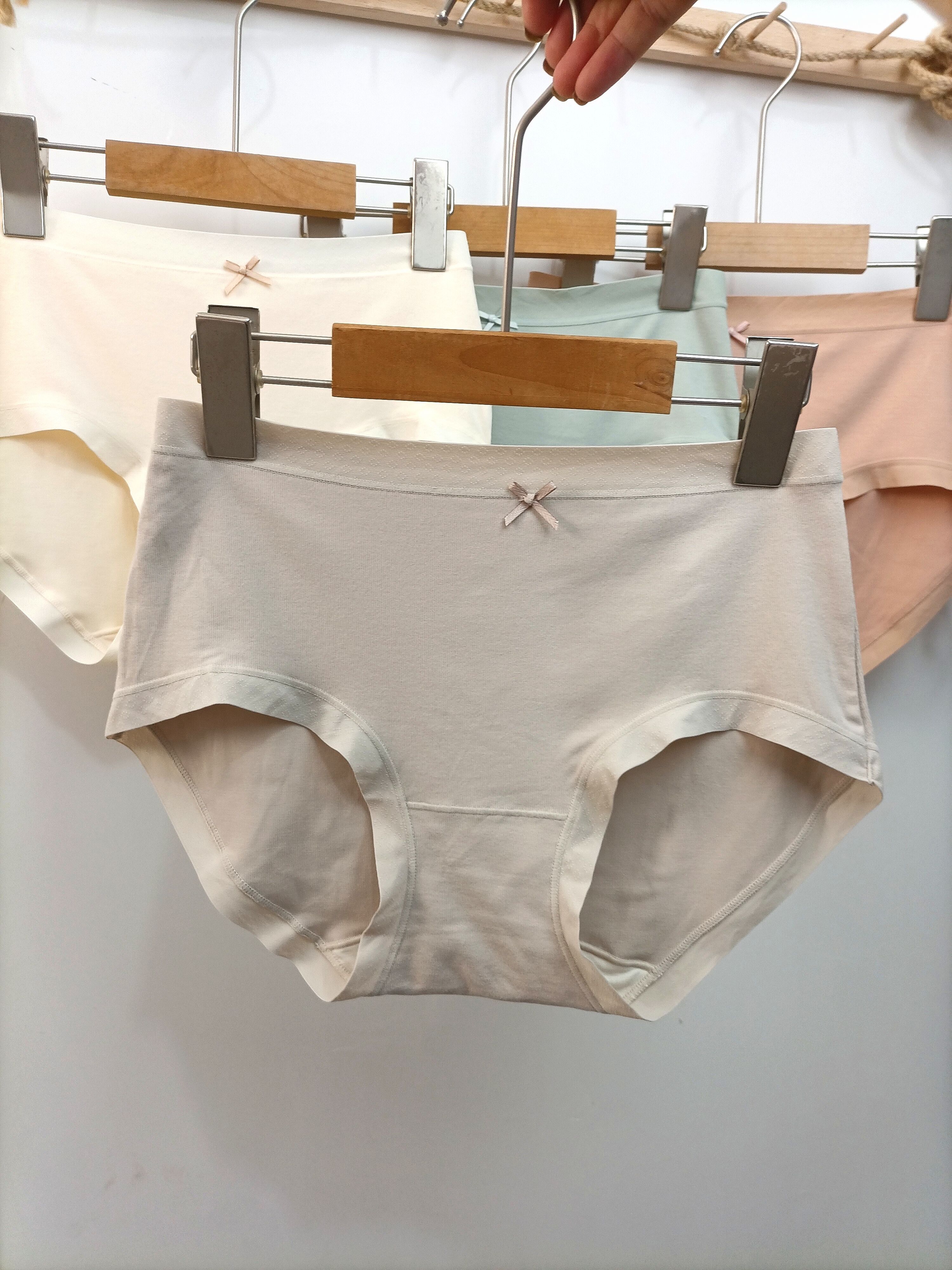 超嫩的糖果磨毛内裤少女内裤