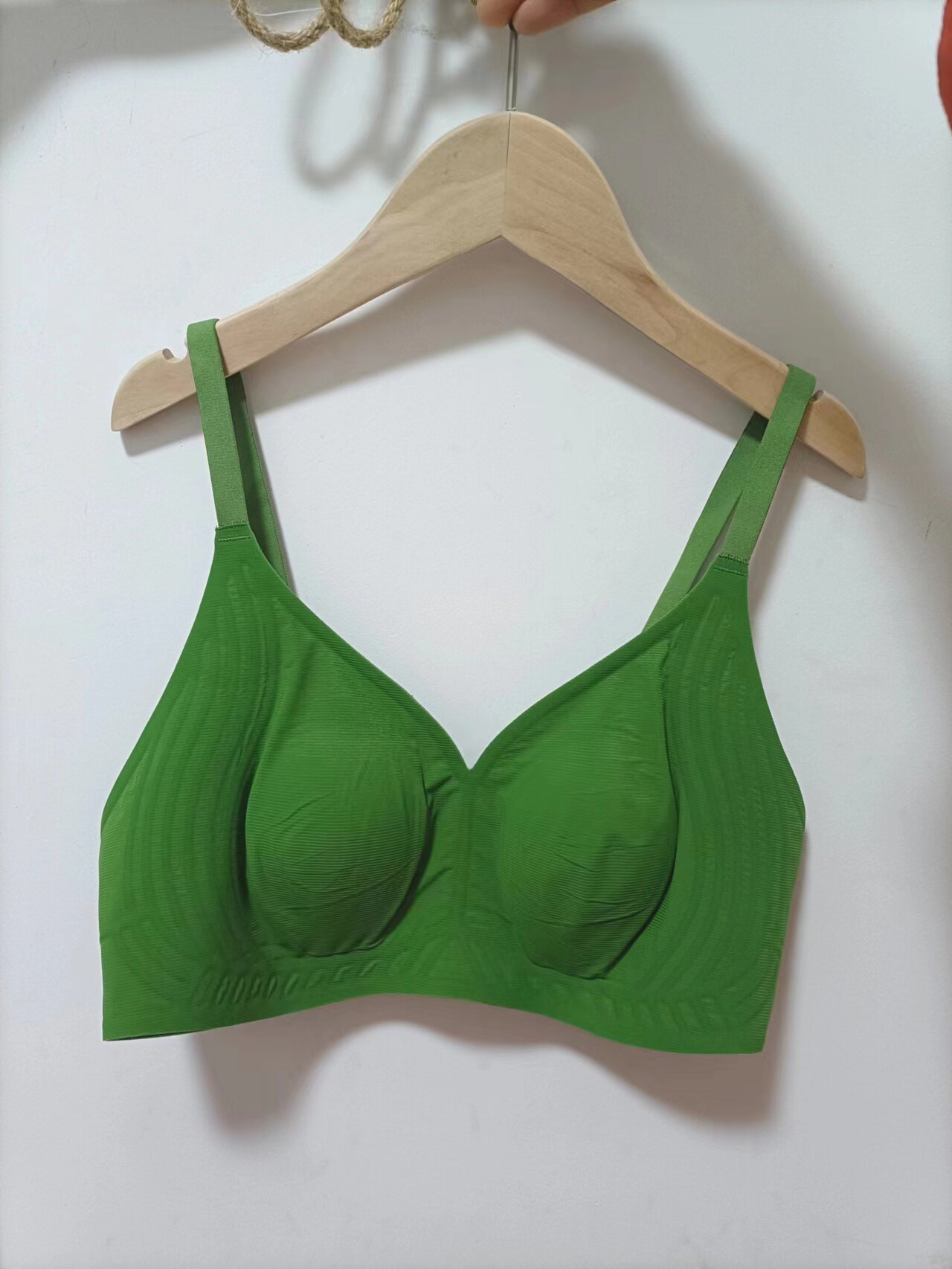 23夏新品 螺纹透气兔耳杯轻薄无钢圈女士内衣 超薄无痕高级文胸女