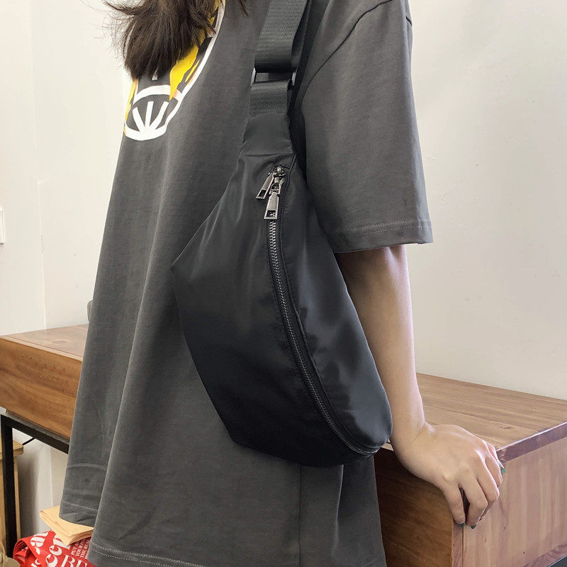 嘻哈斜挎包潮牌运动腰包轻便简约单肩包男士胸包个性潮流学生挎包