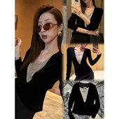 法式 2026早春新款 女装 深v领重工闪钻链条黑色丝绒上衣女