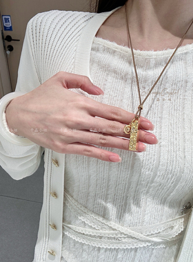 四方来财泰国吸金星小碎冰冰金条镀18k金项链吊坠招财女轻奢款