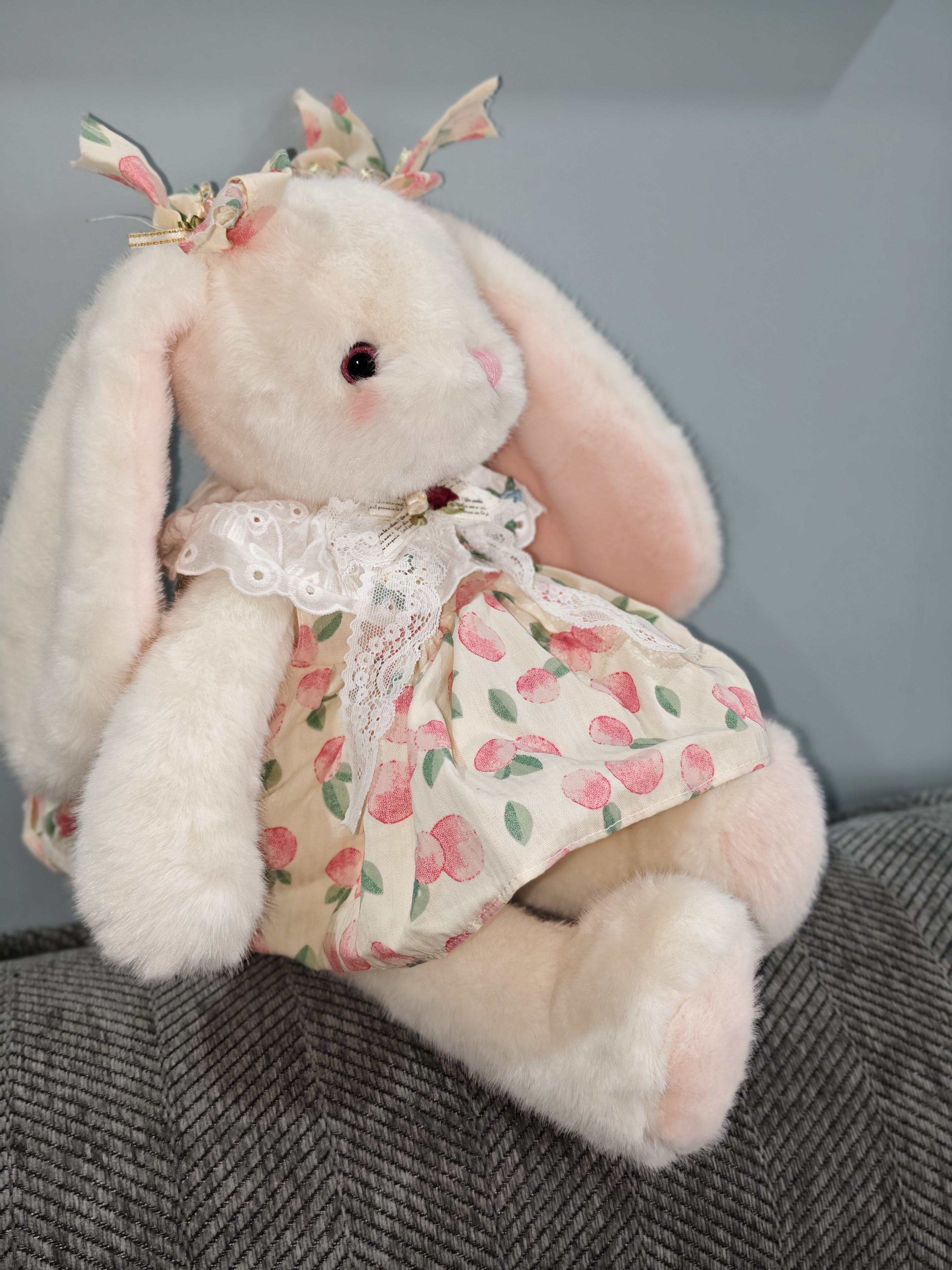 可爱长耳兔公仔毛绒玩具跑跑小白兔布娃娃睡觉抱枕送女孩生日礼物