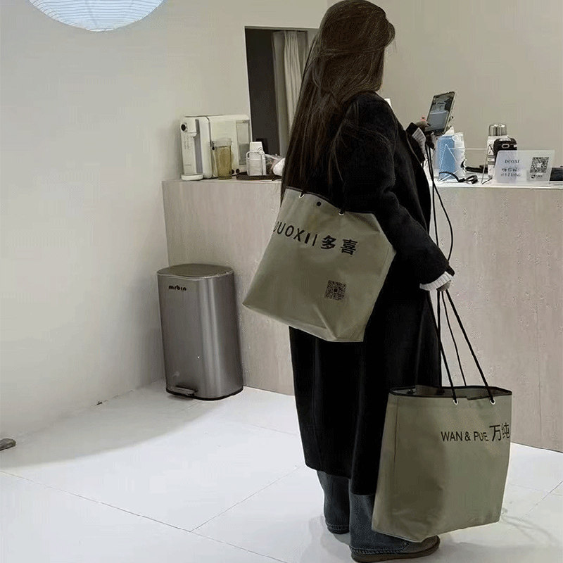 焦糖色礼品穿孔无纺布手提袋子服装店大容量秋冬包装购物袋子定制,收纳整理,购物袋/环保袋/帆布袋,淘宝优惠券,粉丝福利购,淘宝优惠卷