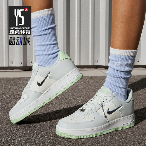 Nike/耐克女士耐磨低帮运动鞋