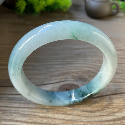 天然A货翡翠手镯61圈口带证书