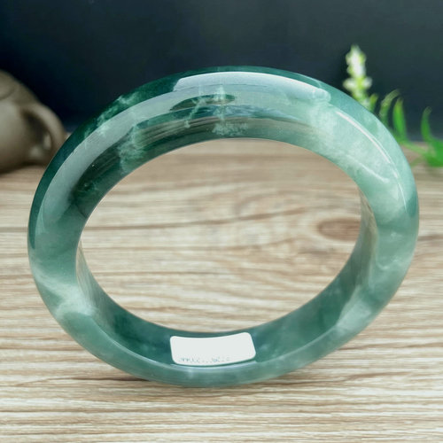 翡翠手镯60mm油青绿色厚装