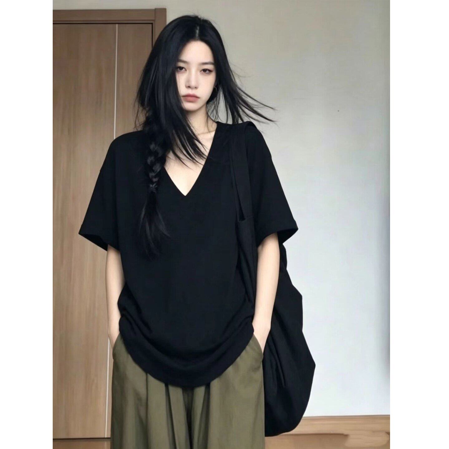 美式慵懒极简风黑色短袖T