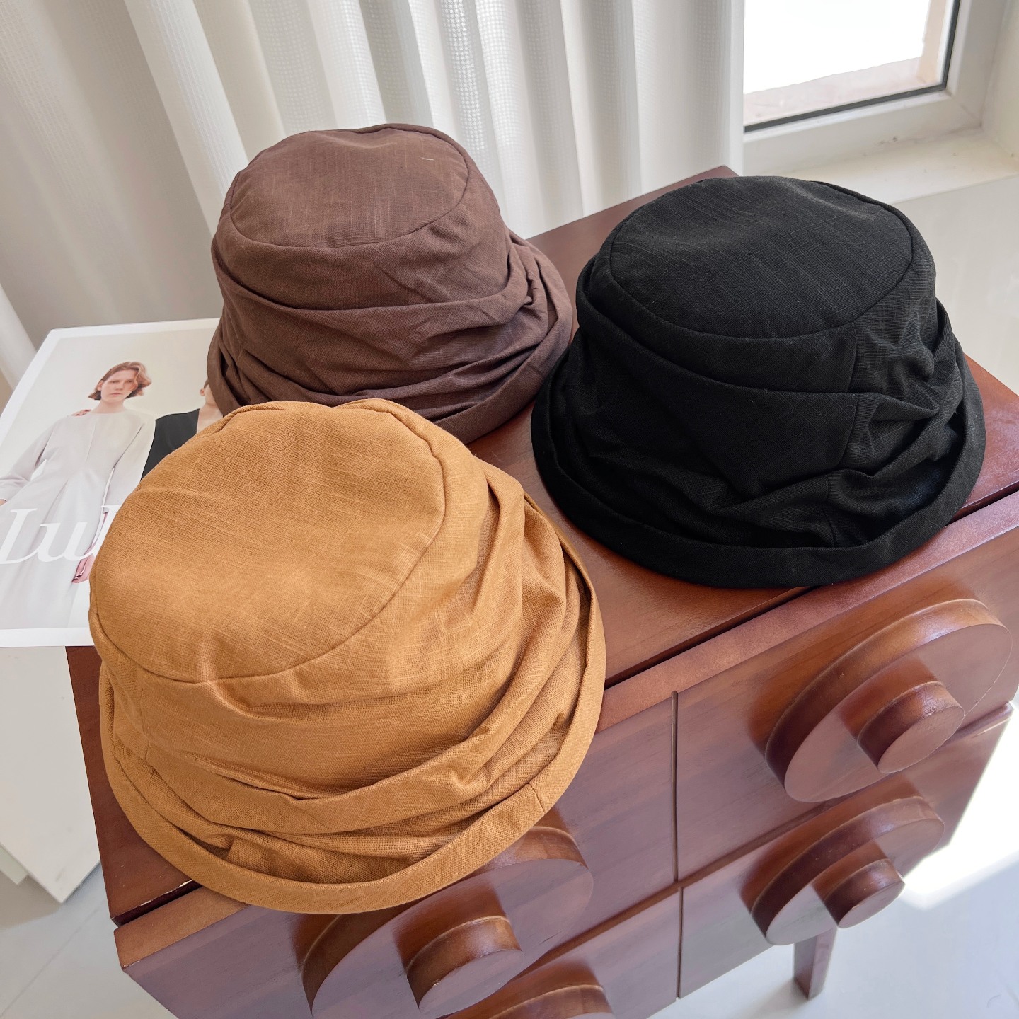 日系褶皱个性亚麻渔夫帽子女优雅时尚翻檐显脸小盆帽赫本风遮脸帽