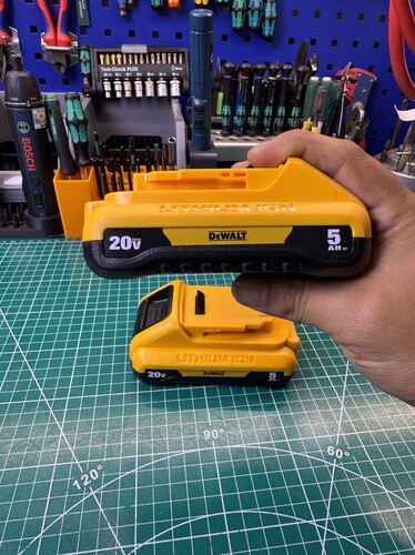适用得伟18V20V锂电池21700电芯兼容Dewalt20V锂电池适用DCB105