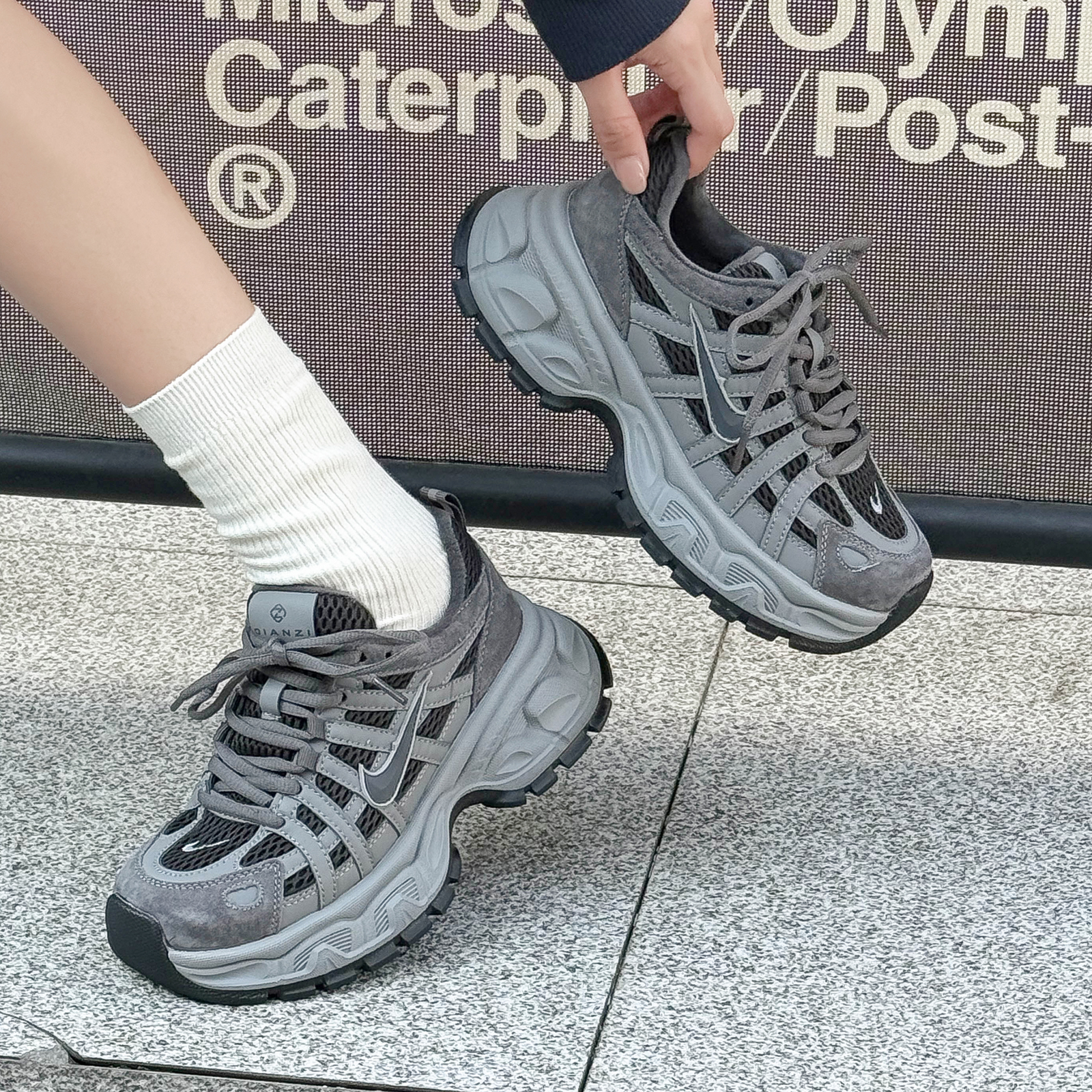 实体同款!2025冬季厚底保暖老爹鞋复古休闲鞋系带拼接加绒运动鞋