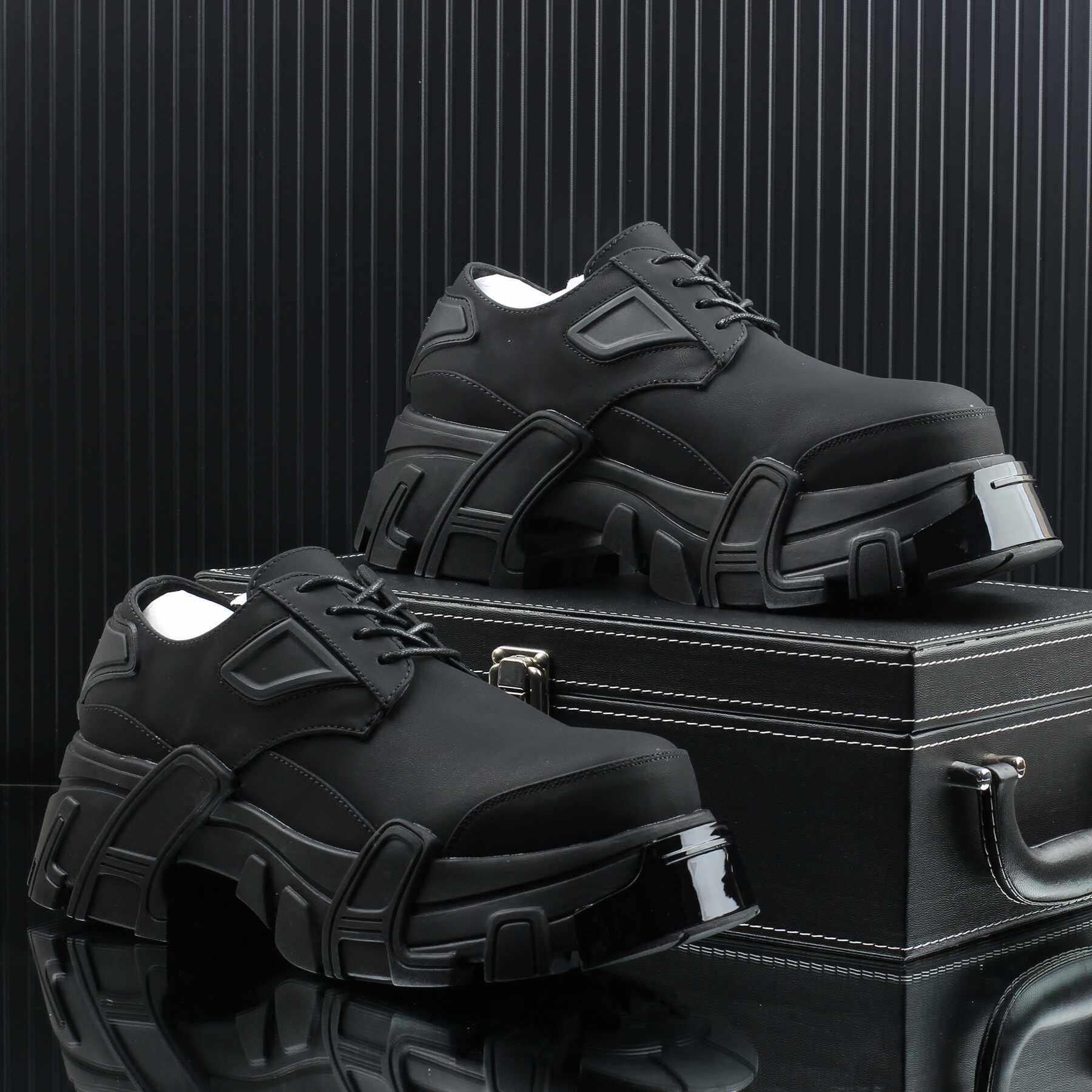 欧洲站2kg超重休闲皮鞋厚底小众