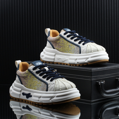 高级感潮牌轻奢时尚休闲板鞋男款