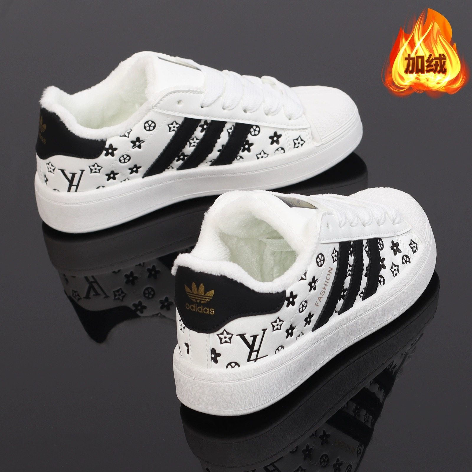 情侣款冬季加绒休闲板鞋小白鞋