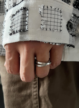 SAZ 双环戒指2024年新款潮素圈简约小众高级感钛钢不掉色情侣对戒