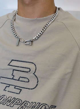 SAZ 高级感银色马蹄扣古巴项链男复古吊坠小众脖颈链钛钢项链配饰