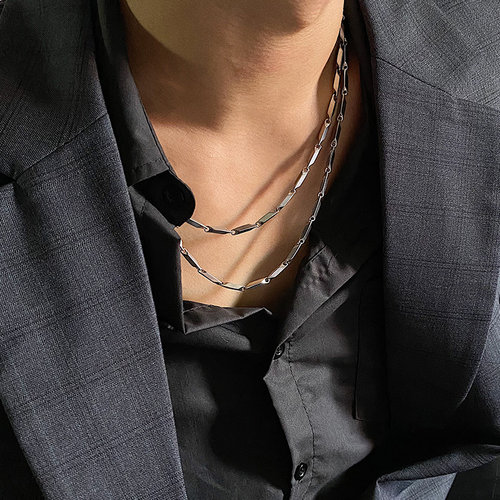 saz美式复古篮球项链男菱形钛钢
