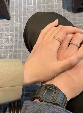 轻奢高级感满钻戒指女钛钢不掉色情侣对戒满天星戒指女士旺财戒指