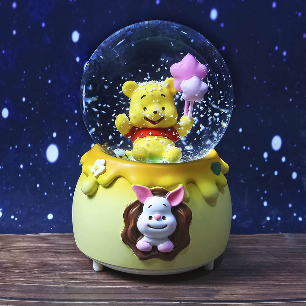 可爱卡通熊带雪花闪灯水晶球摆件音乐盒八音盒创意圣诞生日礼物