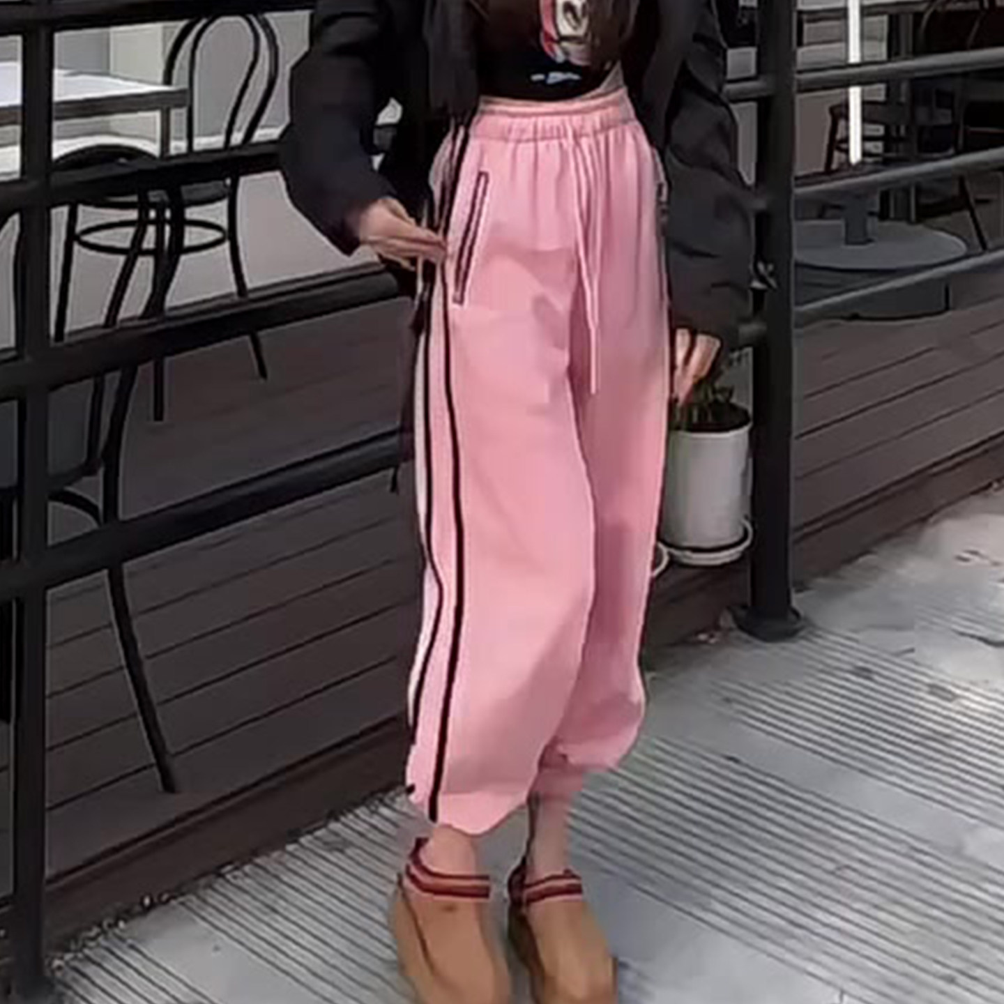 粉色条纹束脚卫裤女秋冬季宽松抽绳加绒修身哈伦裤运动休闲裤百搭