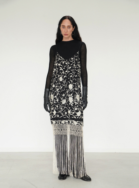 A Bow2025|「冬」定制金丝玫瑰满幅刺绣纯手工绕绳流苏围巾连衣裙