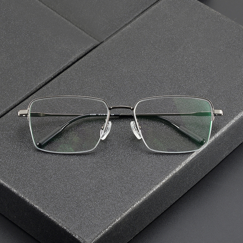 成都高端时尚方框眼镜架新款半框大脸男士可配近视镜架纯钛商务框