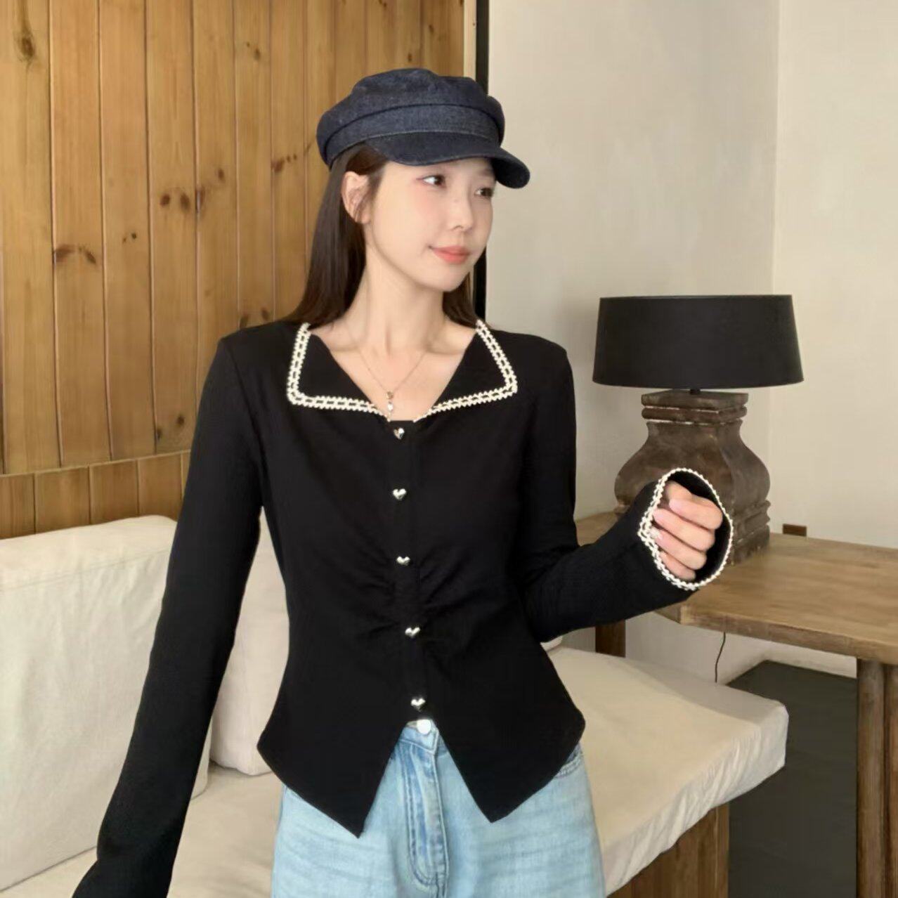 大码黑色翻领长袖T恤女秋V领褶皱显瘦打底上衣