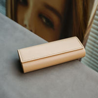 Retro portable glasses case, men's and women's leather, simple, pressure-resistant and shockproof, myopia glasses case, high-end and fresh storage box thumbnail 4