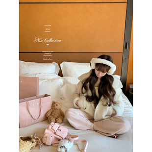 皮毛一体翻领宽松保暖慵懒羊羔毛外套 Di@r奢宠 NSS COLLECTION