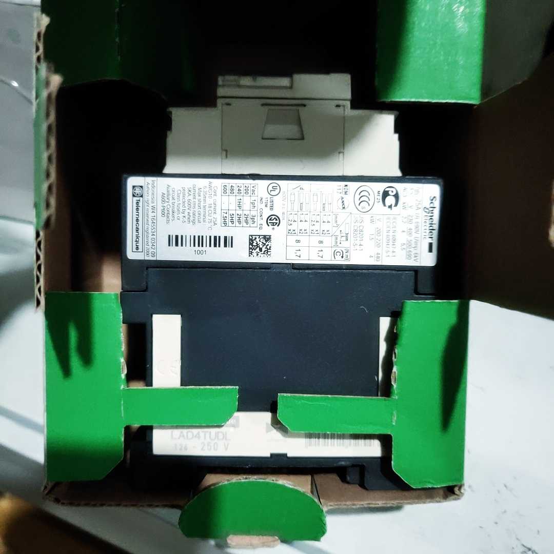 LC1D09 LC1D09MD 220VDC