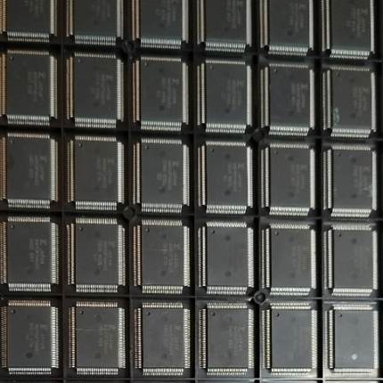 IPAW60R600CEXKSA1 TLE5045ICR100HALA1 SKY13552-669LF 176118-6