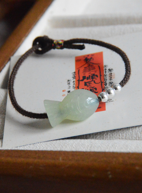 百搭复古岫玉银珠手绳