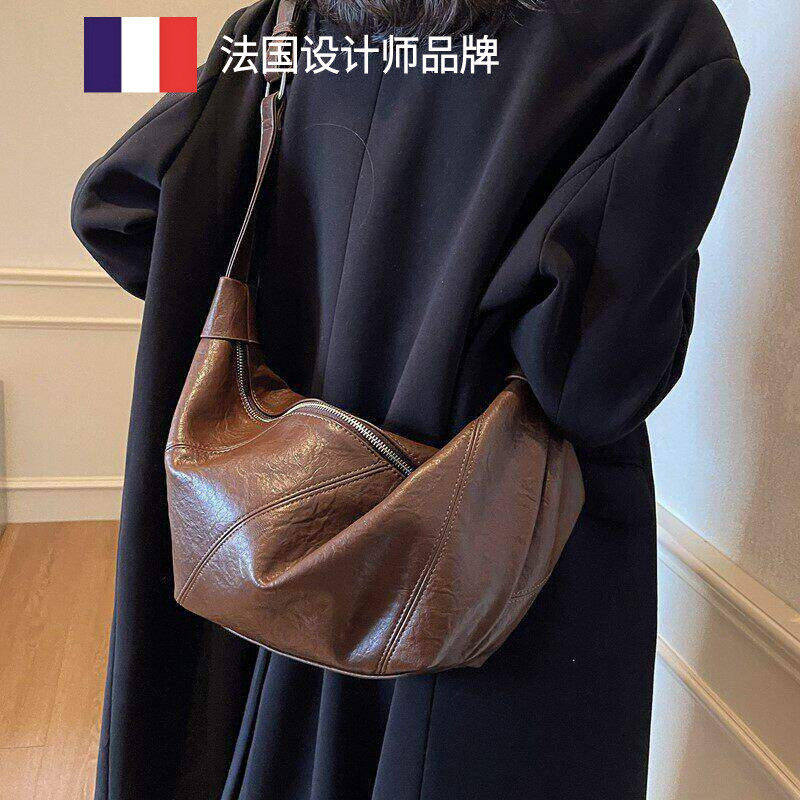 韩国【设计师】GBP 复古大容量女包2026新款单肩包休闲斜挎饺子包